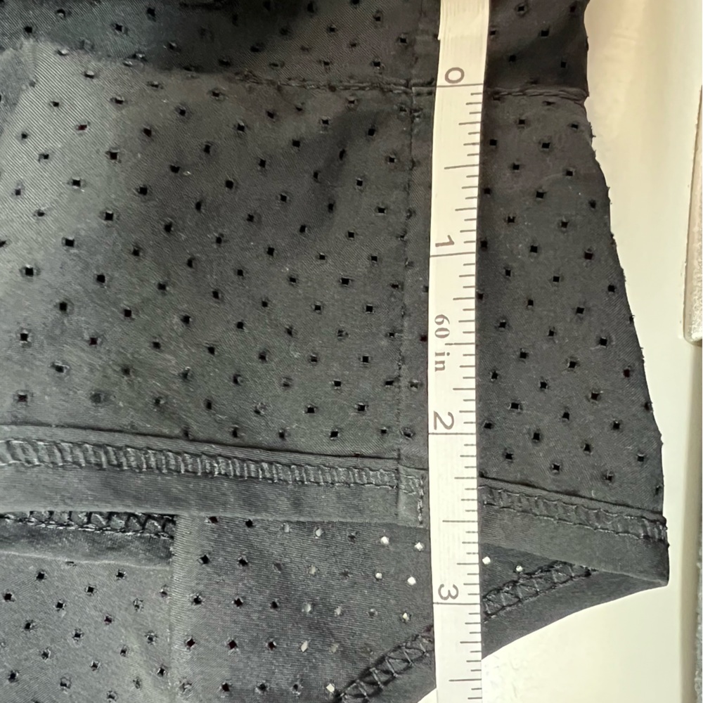 Women’s athletic running shorts - Under Armour Heatgear - Picture 6 of 7